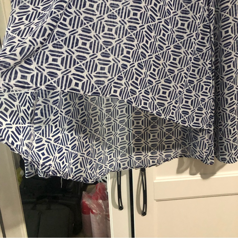 Blu Pepper Sheer Blue/White Geometric Blouse High/Low Hem Bell Sleeves  S - Picture 6 of 6